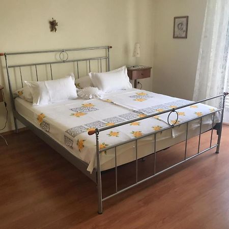 Apartmani Katarina Bol Esterno foto