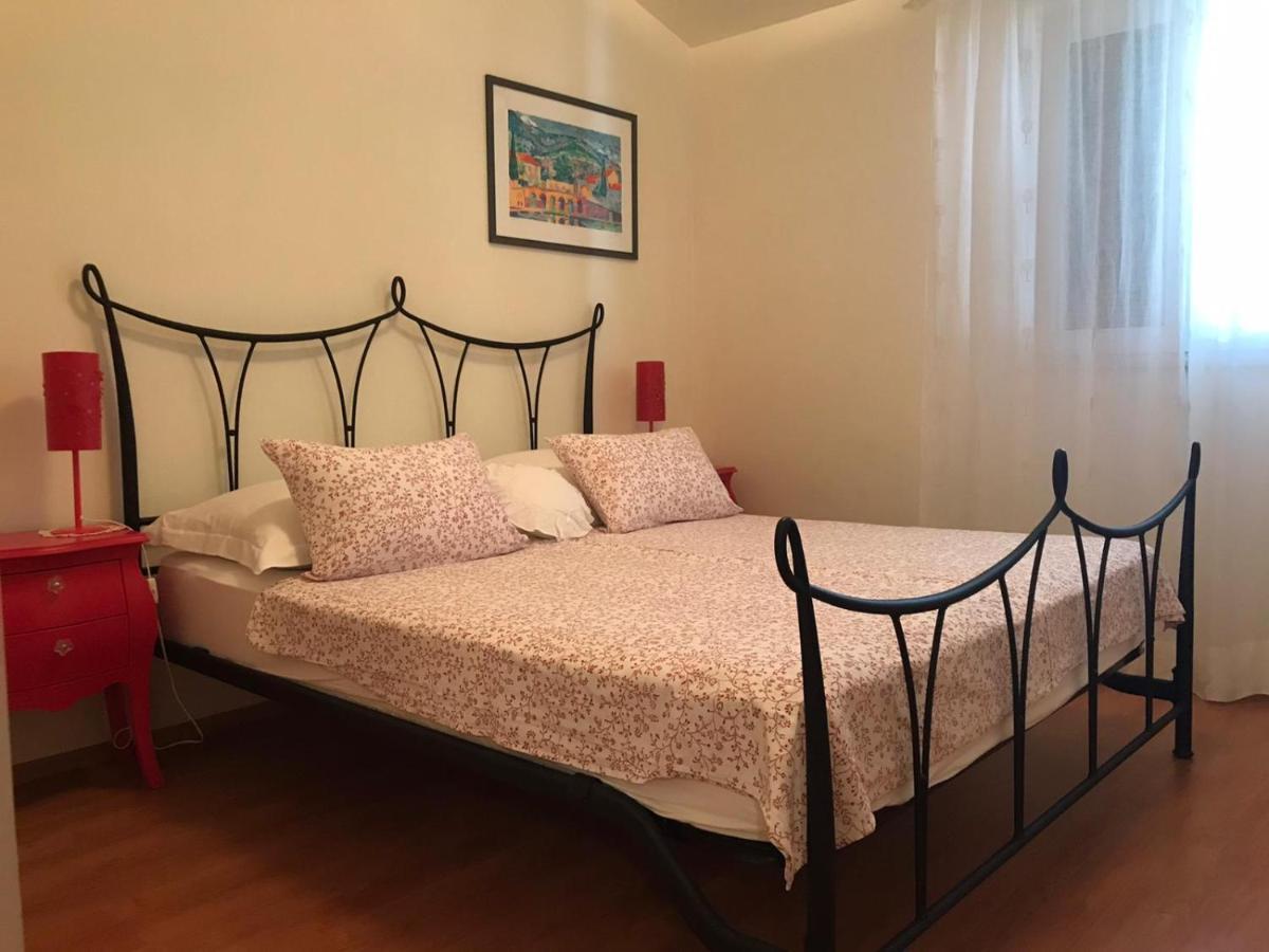 Apartmani Katarina Bol Esterno foto