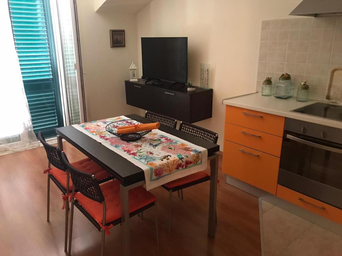 Apartmani Katarina Bol Esterno foto