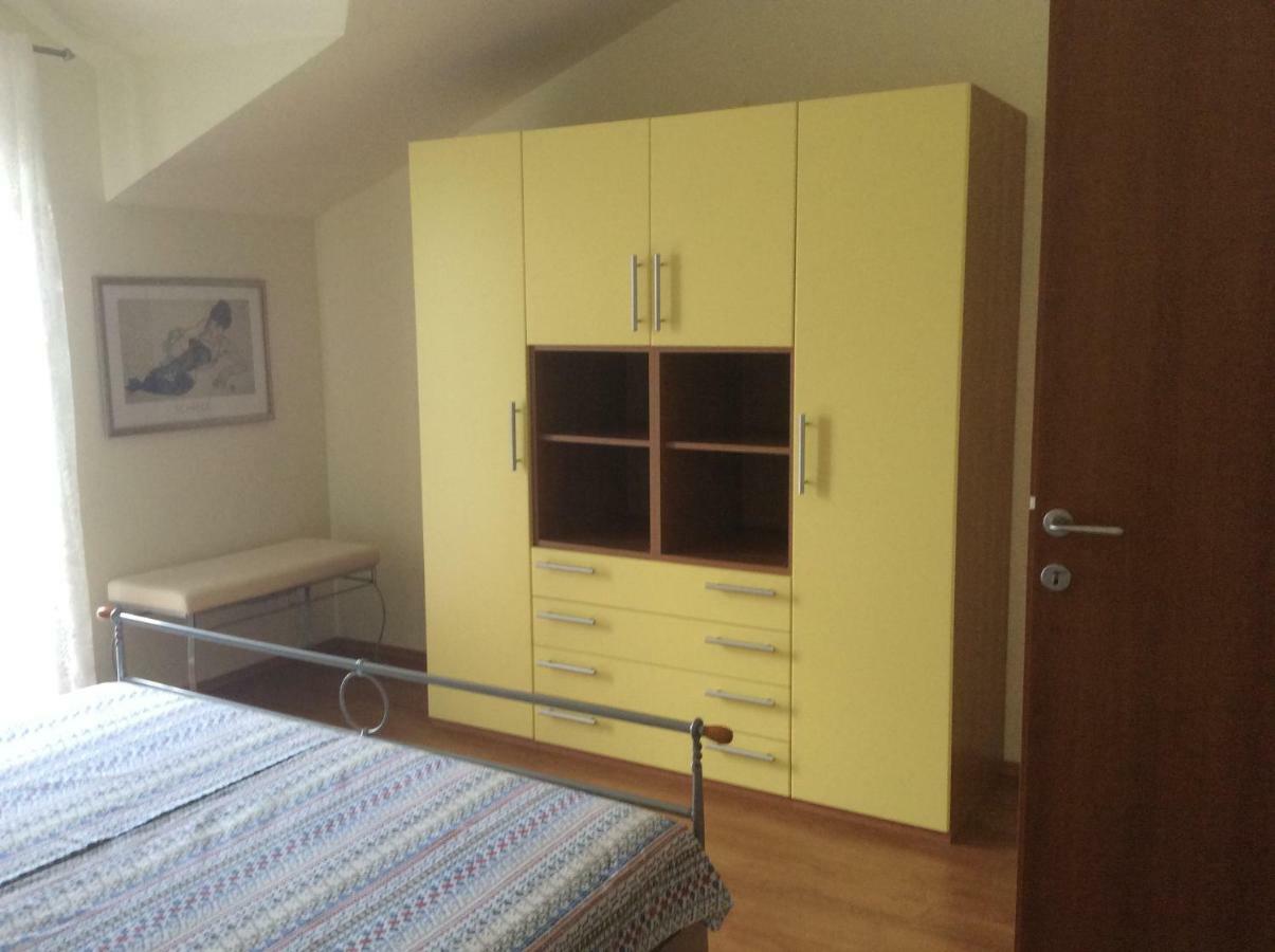 Apartmani Katarina Bol Esterno foto