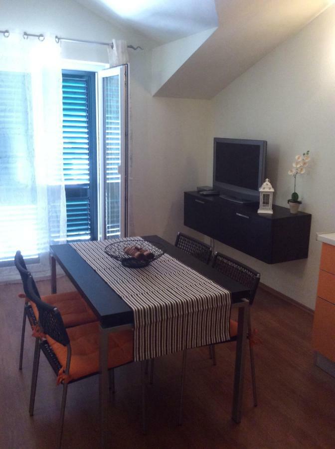 Apartmani Katarina Bol Esterno foto